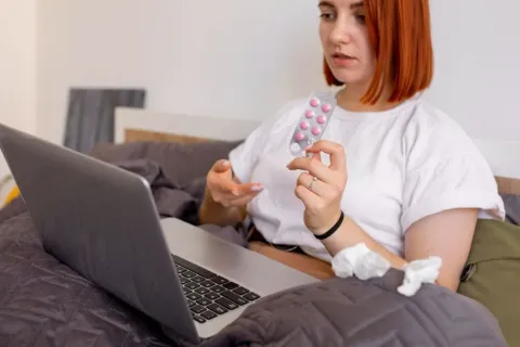 Choosing the Right Sleeping Aid: Insights into Zopiclone, Dormicum, Xanax, and Nitrazepam 