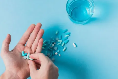 Oxazepam vs Lormetazepam: Which Sedative Is Right for You?